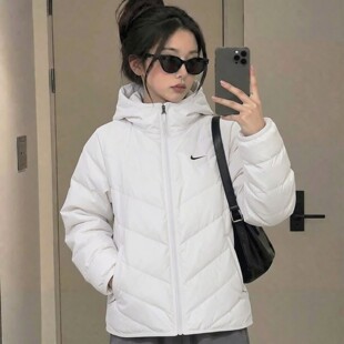 Nike耐克女子轻薄羽绒服新款白色连帽外套防风保暖运动装休闲上衣