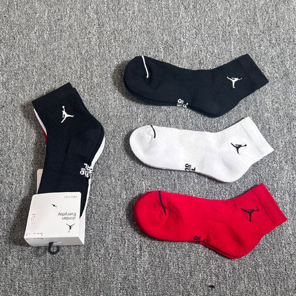 Jordan乔丹2026年新款袜子厚底中筒袜AJ篮球运动袜男女短袜DX9655