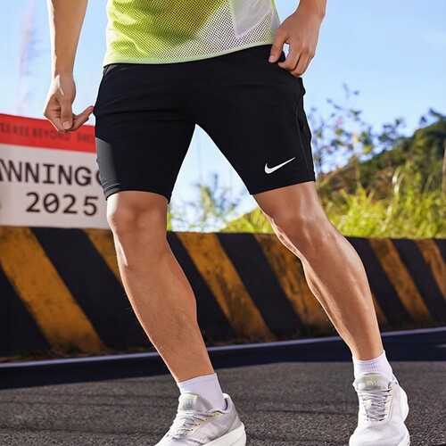 Nike耐克男健身速干高弹跑步短裤
