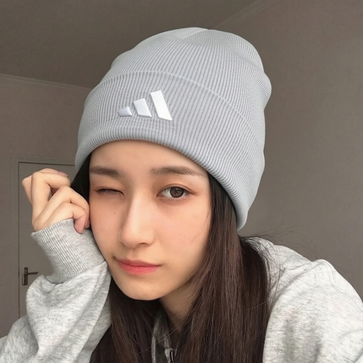 阿迪达斯灰色帽子女帽冬季加厚针织帽保暖运动帽包头骑行毛线帽男