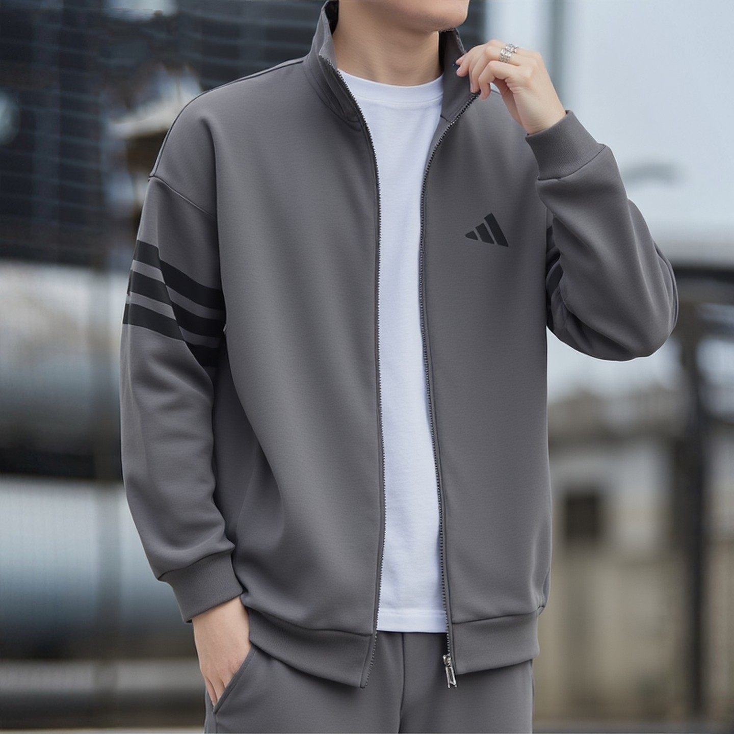 阿迪达斯外套男装立领开衫卫衣灰色夹克男士户外运动服针织上衣