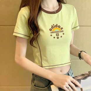 阿迪达斯三叶草短款t恤女短袖夏季新款黄色美式韩版露肚脐上衣女