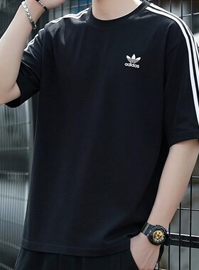 阿迪达斯三叶草宽松短袖男新款大码复古美式街舞篮球三条杠黑T恤