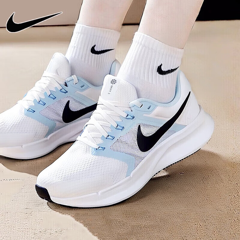 NIKE耐克运动鞋女鞋网面鞋旅行鞋SWIFT3缓震轻便透气跑步鞋DR2698