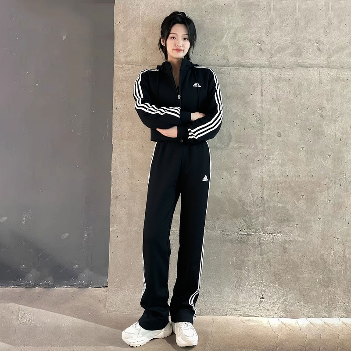 假一赔十运动套装女秋外套喇叭裤