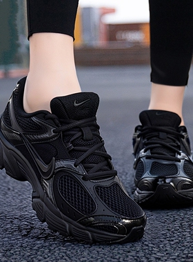 NIKE耐克V5 RNR女子运动鞋新款低帮厚底老爹鞋户外耐磨缓震休闲鞋