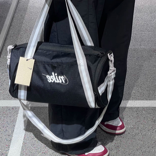 耐克男女包单肩包运动户外大容量Nike健身包瑜伽休闲斜挎包DR6261