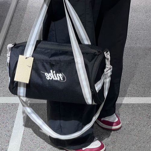 健身包大容量运动户外Nike/耐克