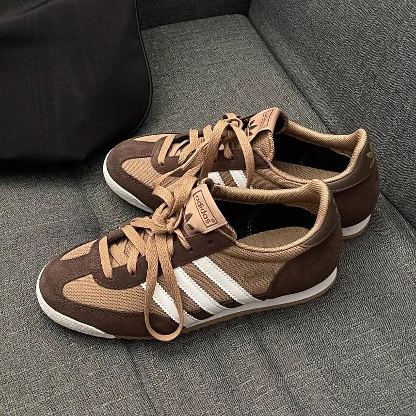 正品AdidasOriginals复古休闲鞋