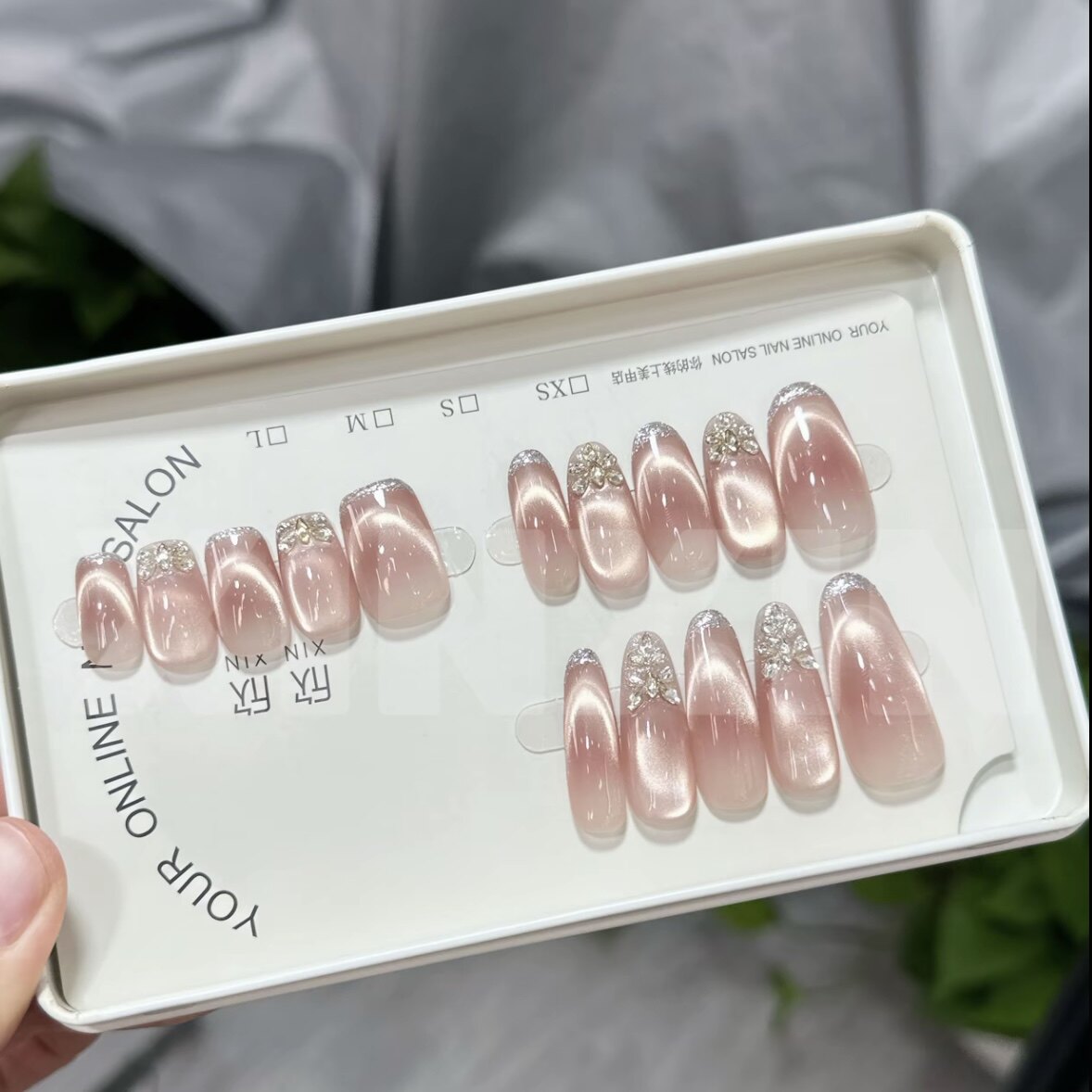 手工穿戴甲腮红光疗显白气质美甲