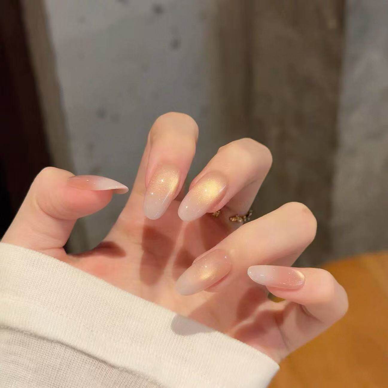 纯欲裸色晕染水润猫眼手工穿戴甲