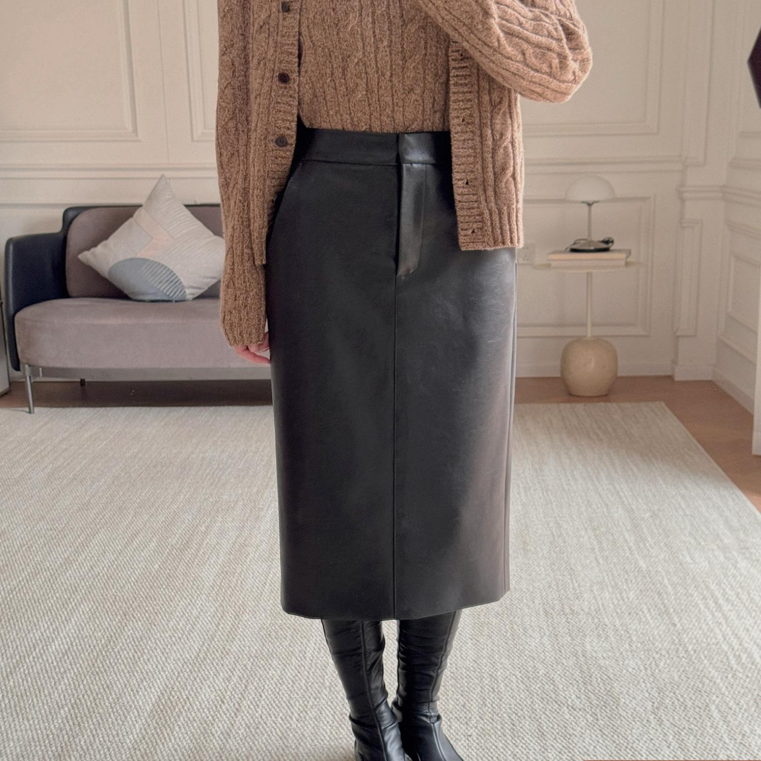 现货！率性有腔调！柔润超纤皮 高腰精裁直筒开衩半裙皮裙