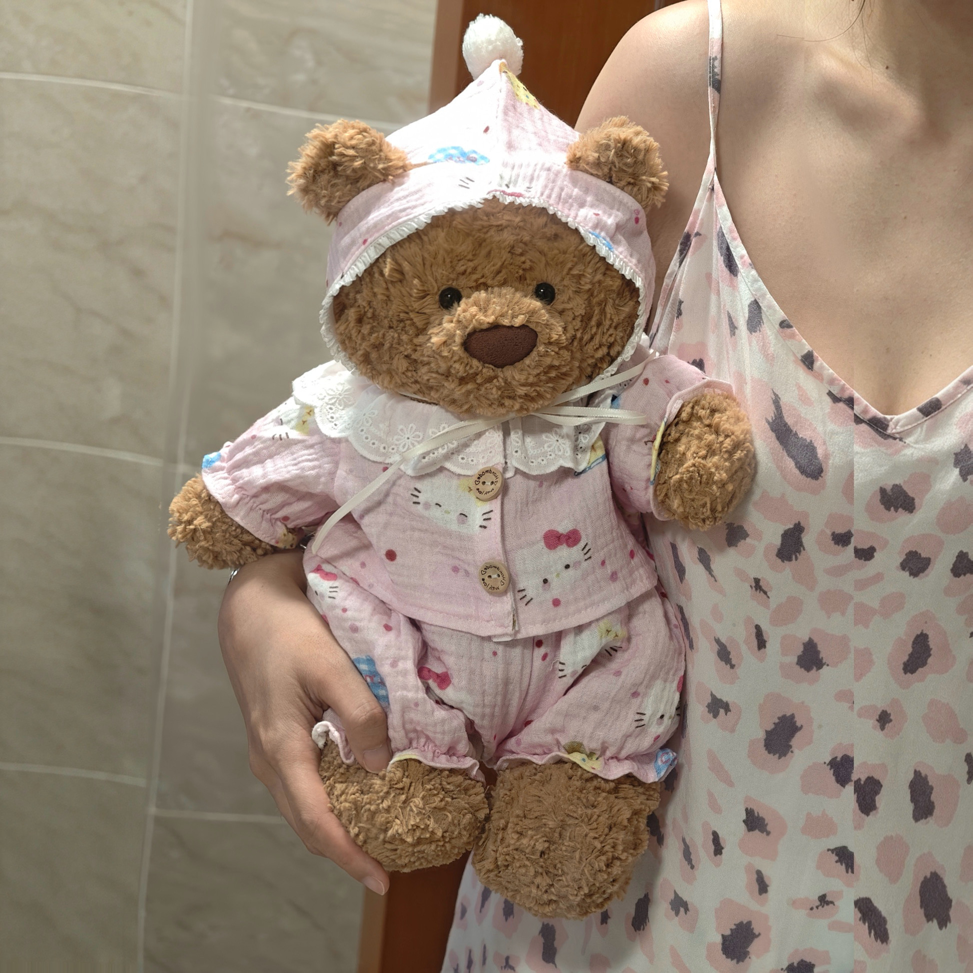 jellycat巴塞罗熊衣服可爱睡衣图片