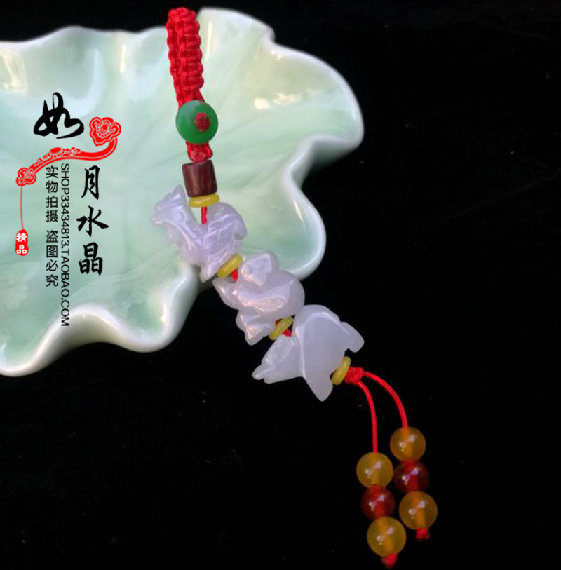 天然翡翠属蛇随身吉祥物