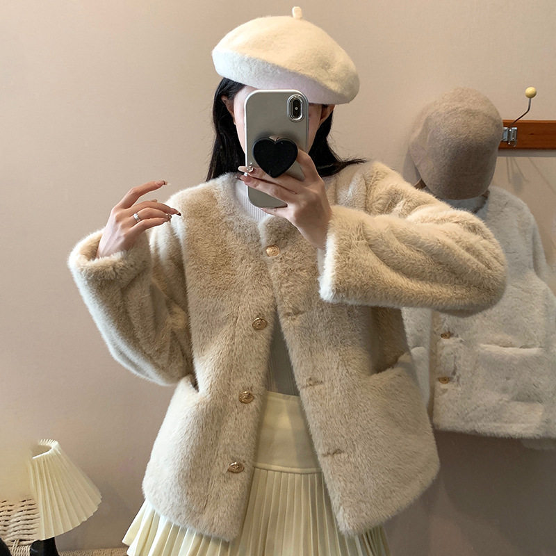 冬季新款水貂绒外套女时尚小香风短款皮草加厚小个子上衣百搭显瘦