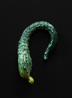 宜兴紫砂茶宠黄瓜小摆件拇指小瓜扭带刺飞黄腾达雕塑茶玩茶桌陶瓷