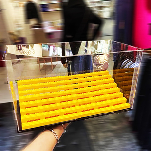 大号人仔展示盒架柜小人偶收纳盒透明亚克力防尘罩阶梯式拼插积木