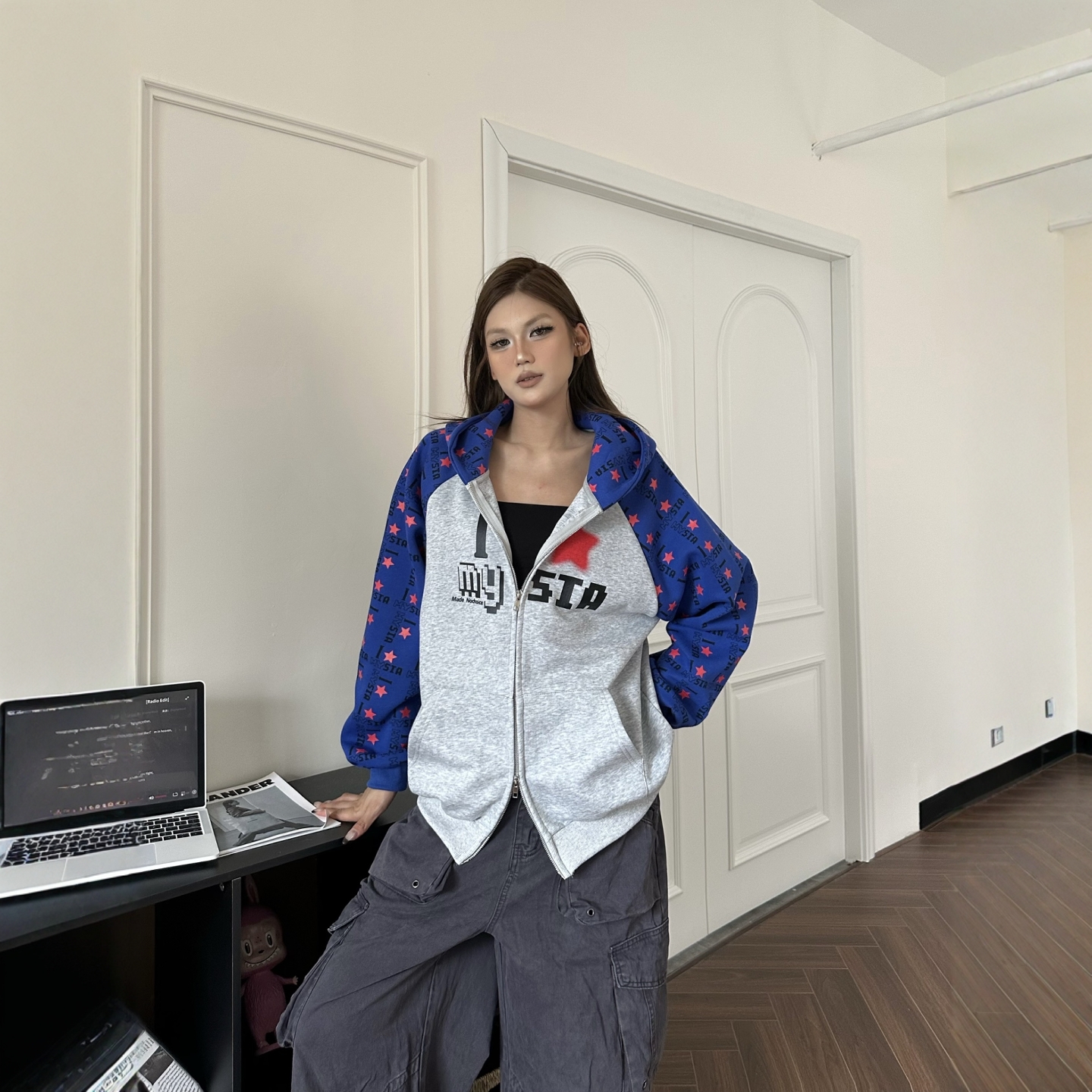 美式复古星星印花拼色插肩袖卫衣