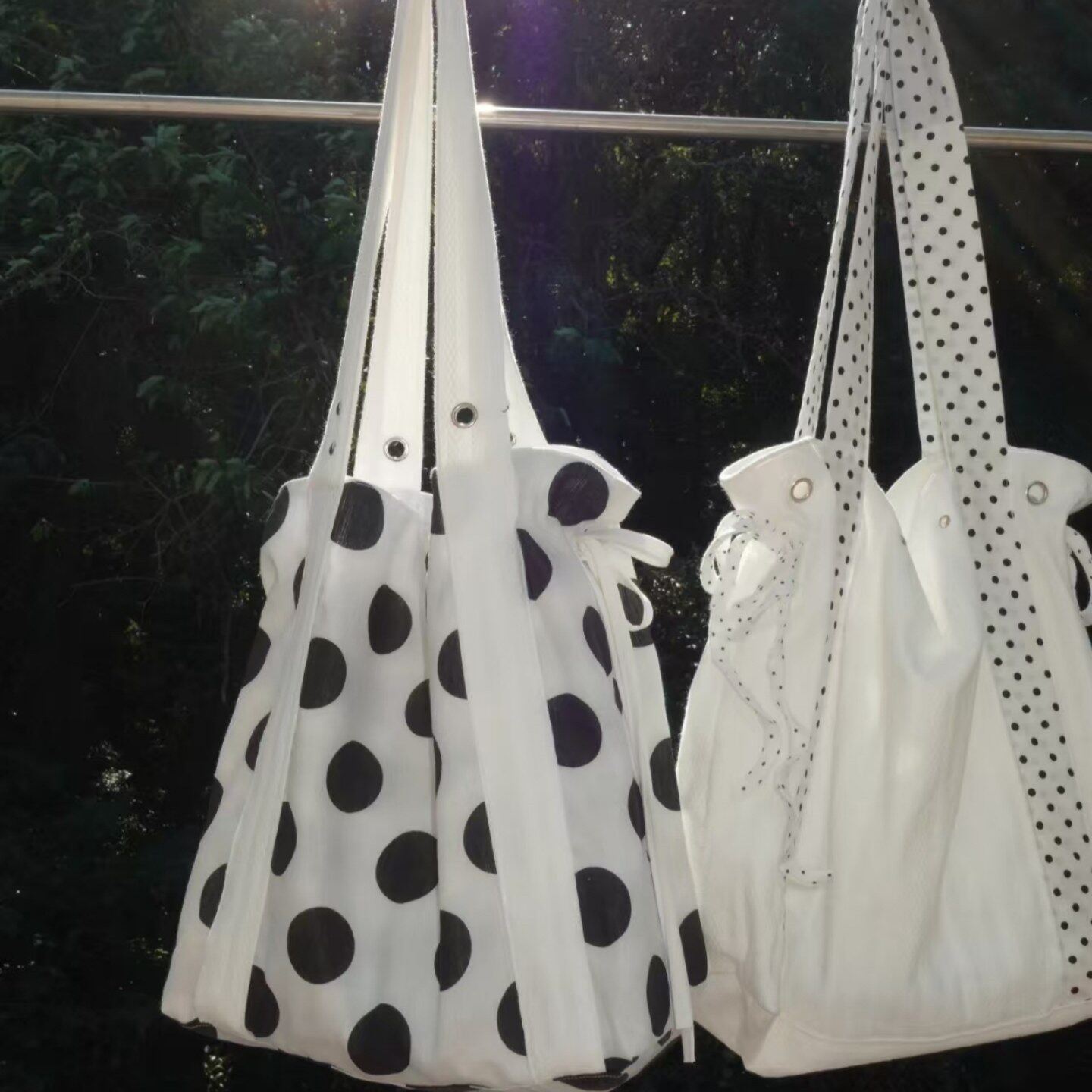 2025新款韩系ins 风白色波点帆布单肩包小众腋下包抽绳束口通勤包,箱包皮具/热销女包/男包,时尚帆布包,淘宝优惠券,粉丝福利购,淘宝优惠卷