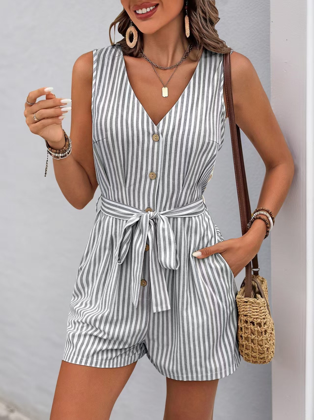 Striped Pants V-neck Classic 休闲条纹连体短裤V领经典