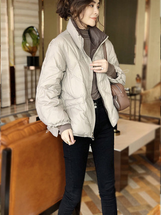 白鸭绒羽绒服女短款2025年新款立领时尚轻薄冬装小个子保暖外套潮