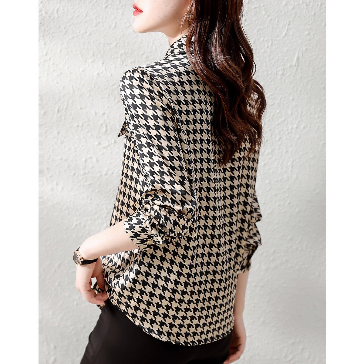THE ORIGINAL FOREIGN TRADE ORDER THE DOMESTIC PURCHASING DISCOUNT THE REMAINING SINGLE EXPORT EUROPEAN GOODS ELEGANT AGE REDUCTION HOUNDSTOOTH SPLICING THIN BLOUSES