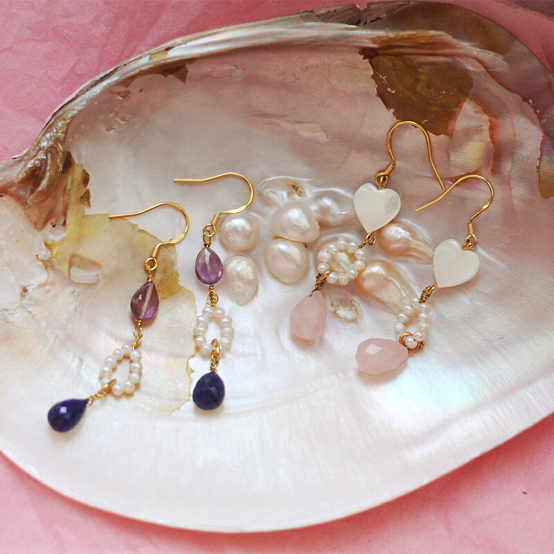 6月12月诞生石青金石粉晶耳环