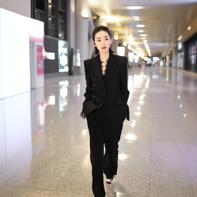 明星同款气质修身西装外套春秋高端酷飒通勤职业西服套装女时尚