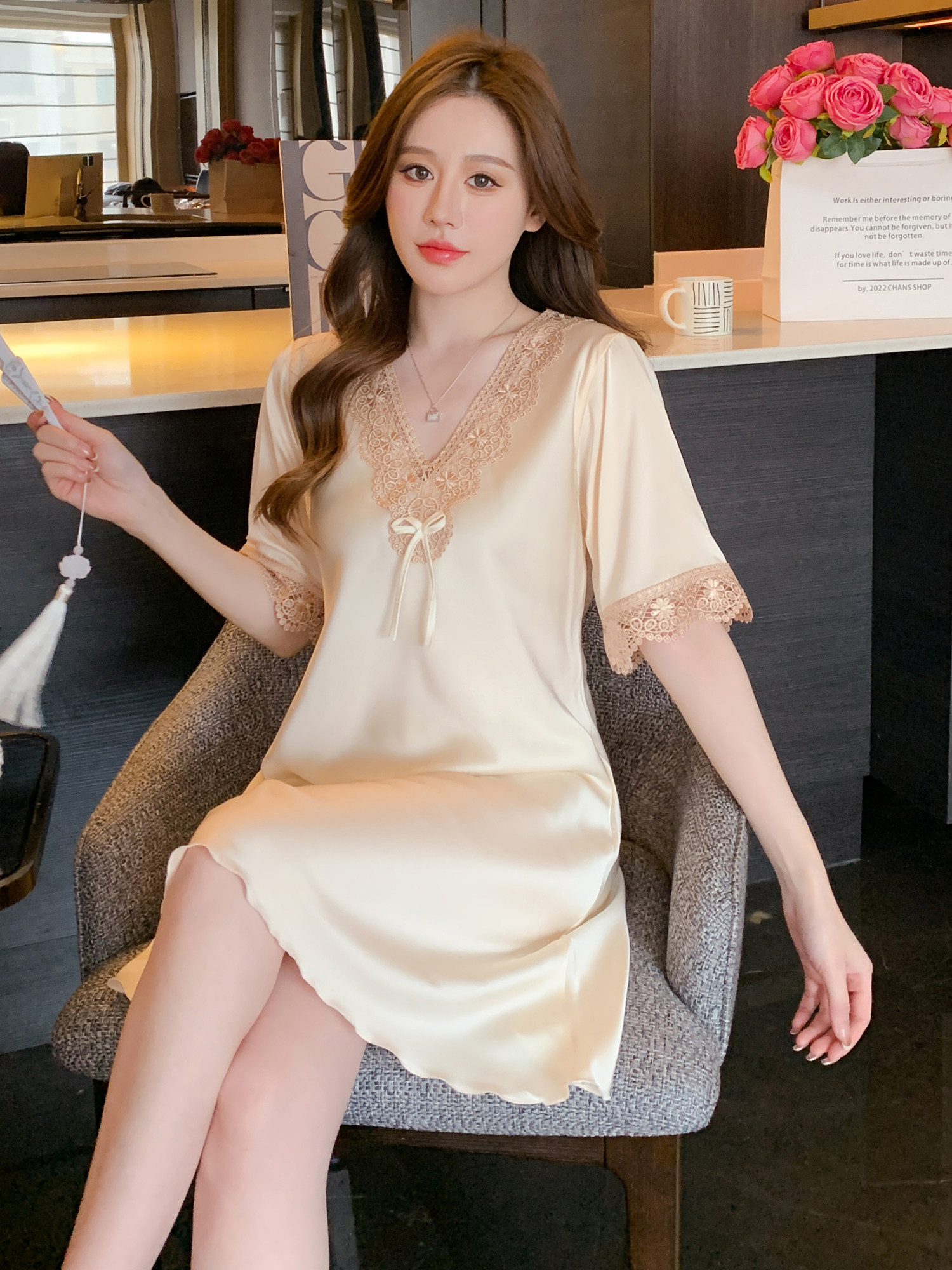 여성을위한 얼음 실크 잠옷 여름 2024 새로운 섹시한 수 놓은 잠옷 실크 얇은 반팔 드레스 홈웨어