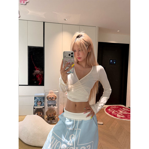 NECOYEP 美式辣妹交叉深V领短款长袖T恤女春夏修身显瘦打底上衣