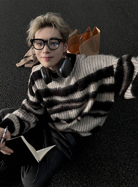 NECOYEP 2025美式街头潮流圆领黑白条纹针织毛衣情侣宽松百搭上衣