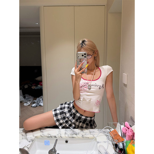 NECOYEP美式复古花卉字母印花U领短袖T恤女夏季修身休闲短上衣
