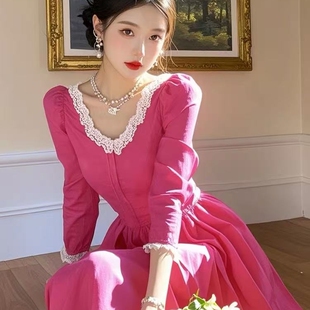玫红色蕾丝边连衣裙春季 小个子韩系温柔甜美漂亮独特清纯掐腰裙子