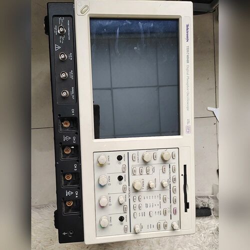 泰克TDS7404B示波器能通电不少件当配件机卖所见即 议价