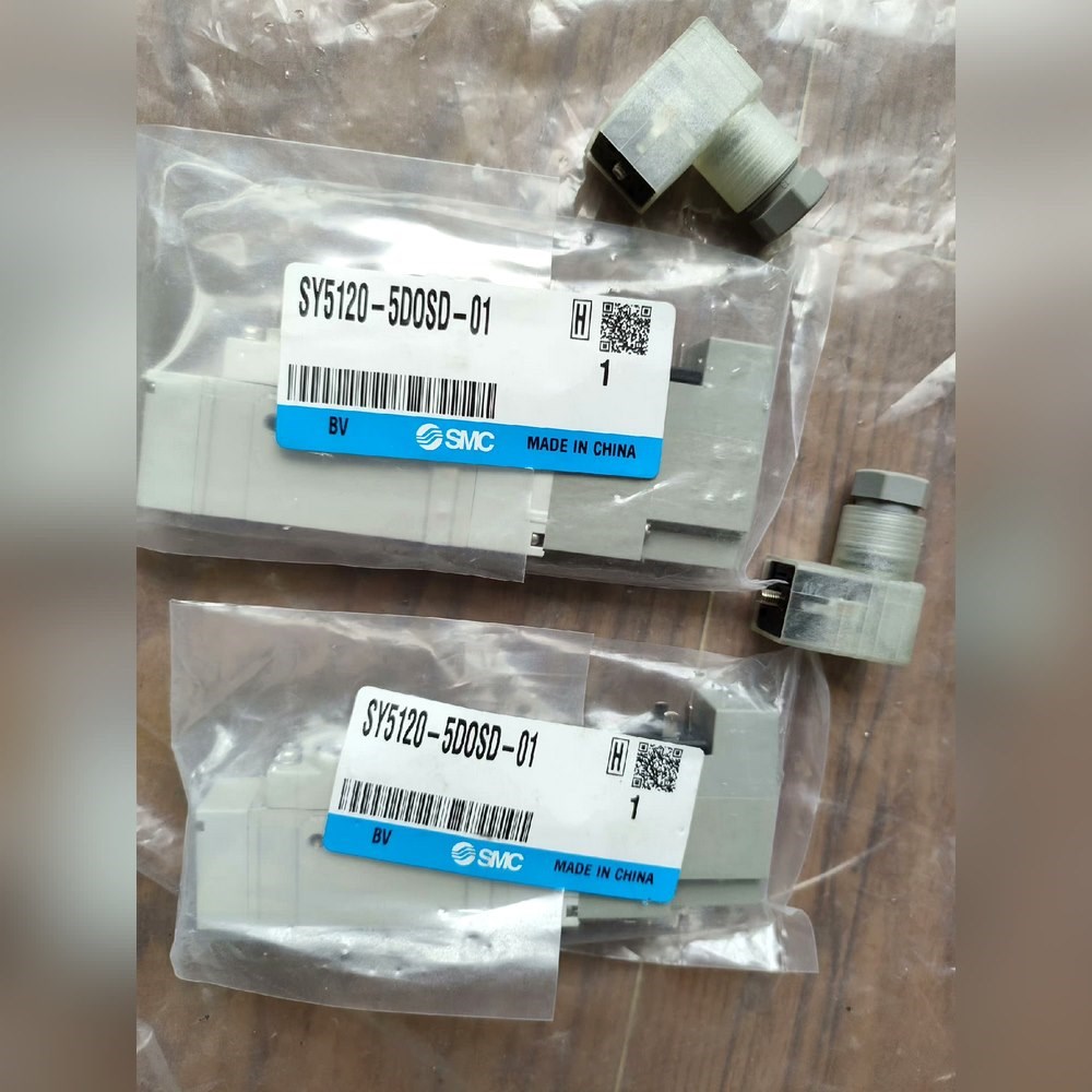 工程剩余SMC电磁阀 SY5120-5DOSD-01 配插头 议价