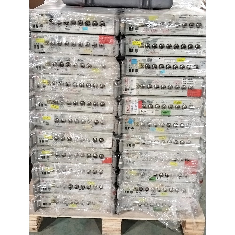 Litepoint IQ2200无线测试仪成色良好轻 议价