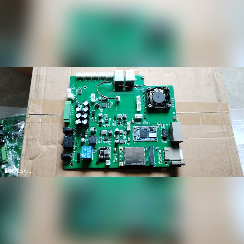 主控板搭载Quectel EC20 CE HCLG模块 议价