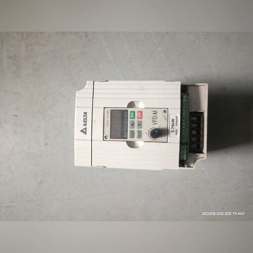 变频器VFD007M43B变频器0.75kw功能正常 议价