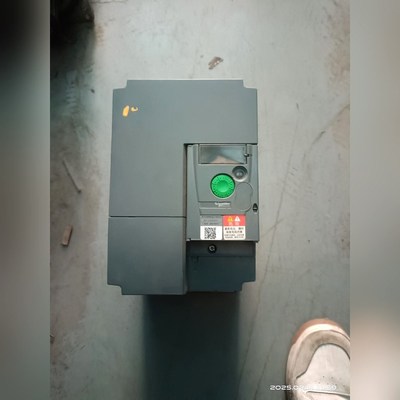 施耐德变频器 ATV310HU75N4A 议价
