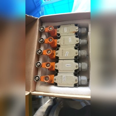 行程开关3SE2 120-8GW00-0AK1实 议价