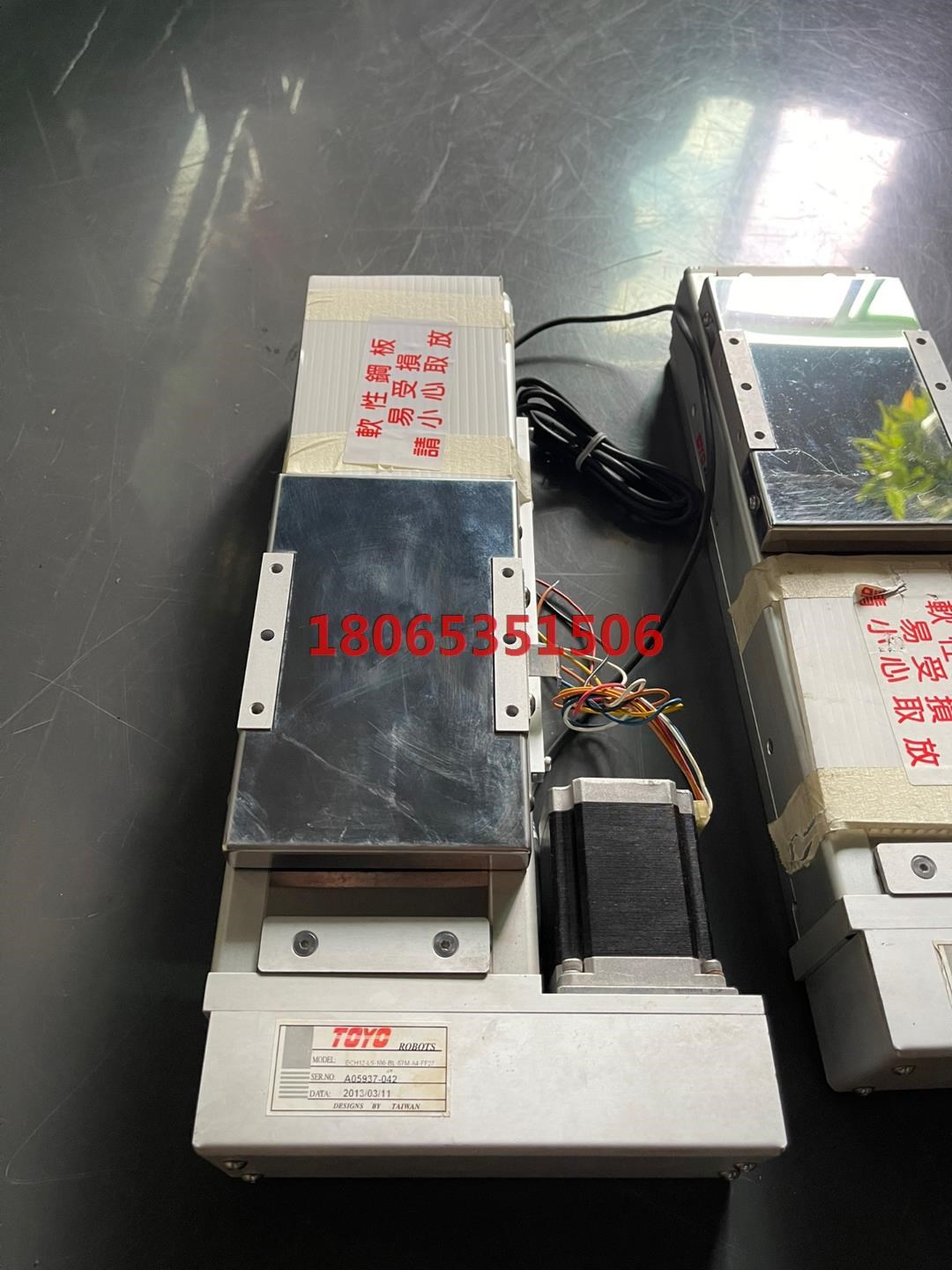 日本TOYO直线模组ECH12-L5-100-BL-57M- - 实物图