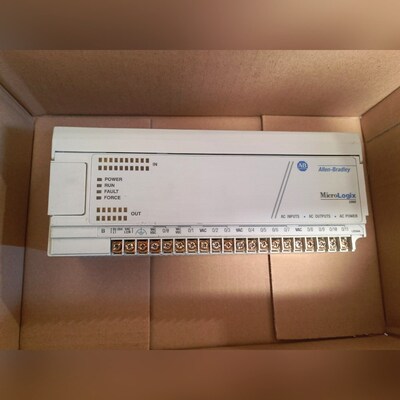 1761-L32AAA 缺盖 功能包好 成色如图 特价特价出 议价