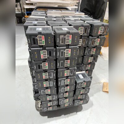 英威腾GD10-0R4G-S2-B 0.4KW220V大量现 议价