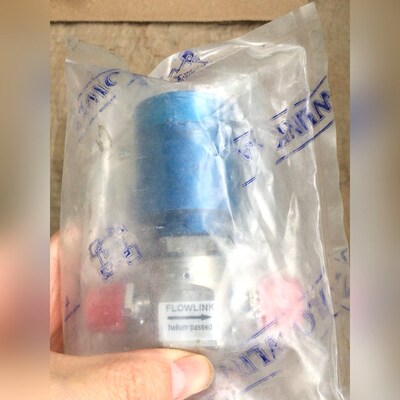 法国FLOWLINK气动阀 2个(售出不退不换介意勿 议价