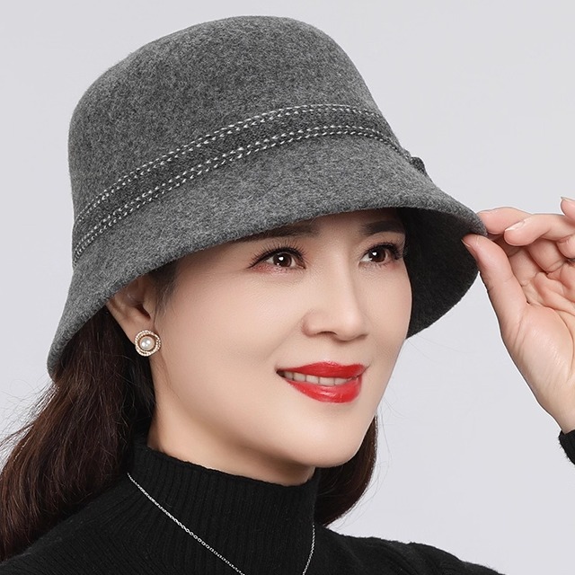 中年妈妈洋气帽子优雅羊毛呢渔夫