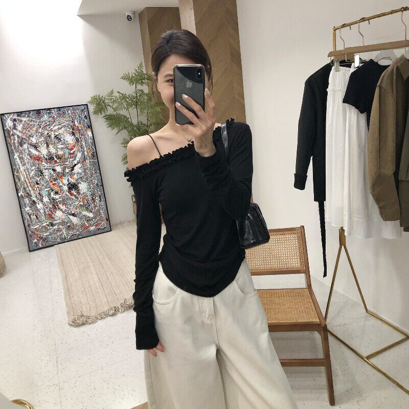 2026新款早春黑色斜肩露肩长袖t恤女内搭打底衫一字肩上衣高级感