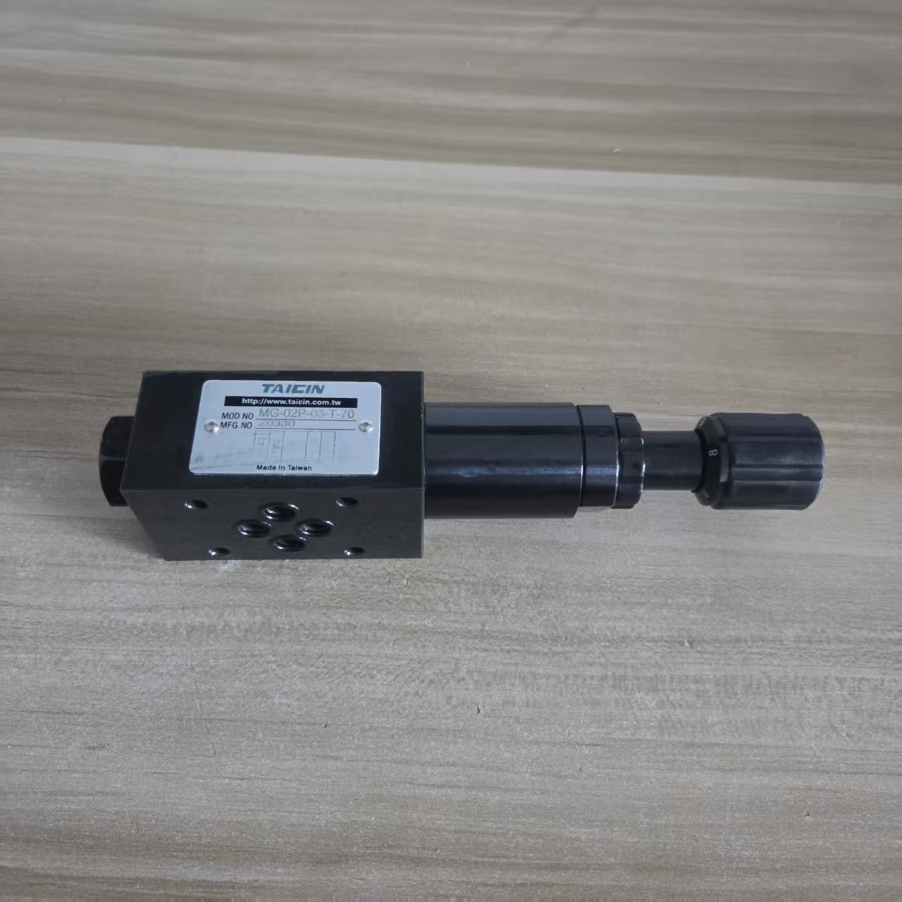 台湾泰炘TAICIN叠加式减压阀MC-02B-2-30溢流阀MG-02P-03-T-70