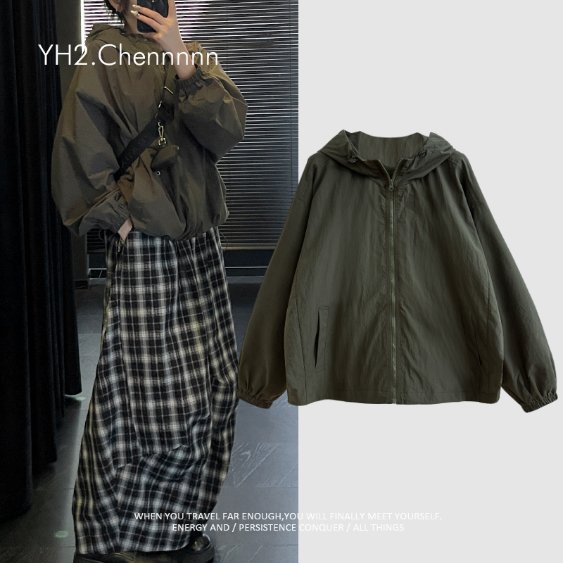 YH2.Chennnnn 会呼吸的户外运动风军绿色短款夹克女连帽休闲外套