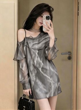 小众设计感露肩荷叶边印花衫女夏季新款时尚百搭款长袖高级感上衣
