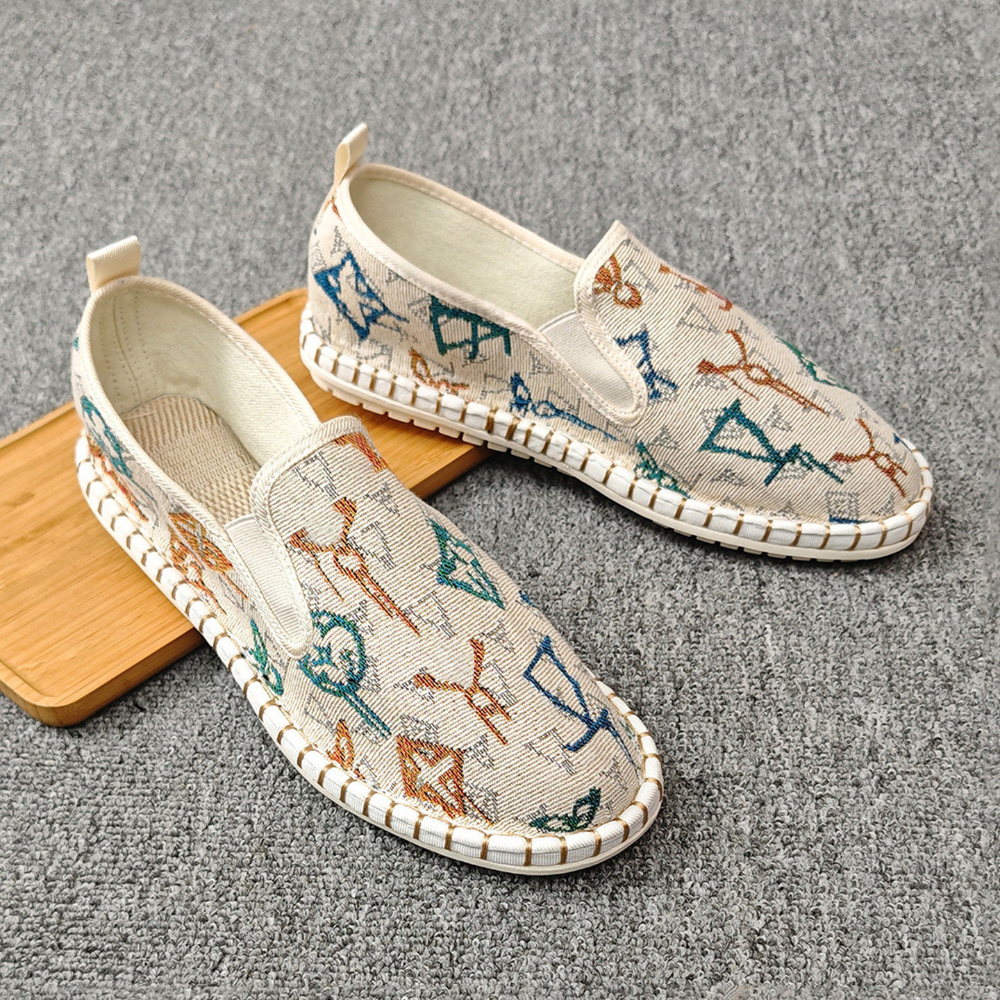 老北京布鞋男款2026新款夏季透气软底工作一脚蹬工地亚麻手工布鞋